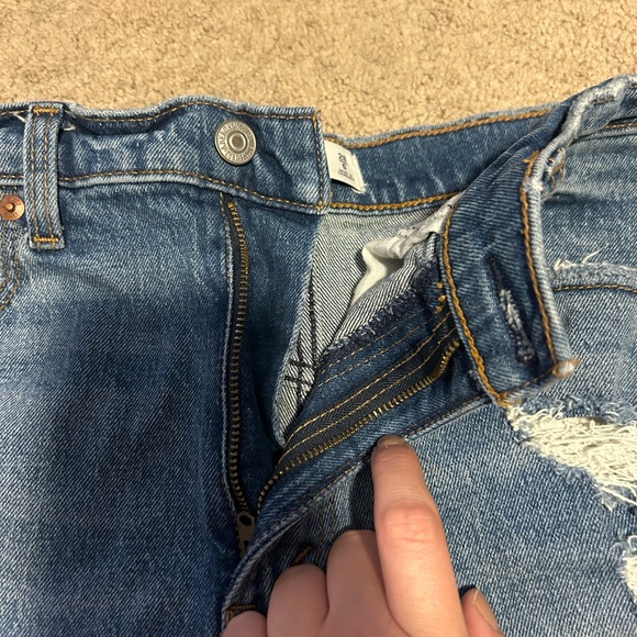 Abercrombie High Rise Mom Jean Shorts - Picture 2 of 5
